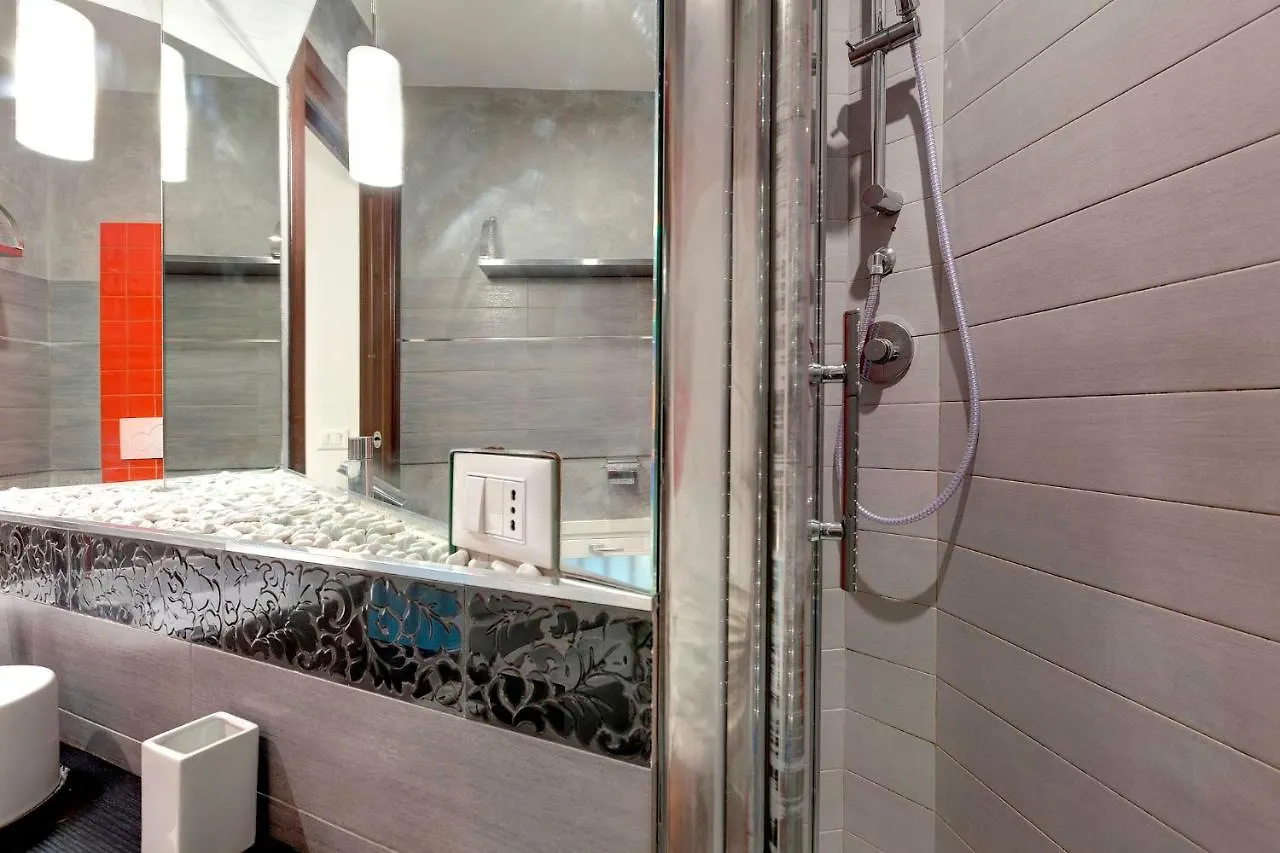 Servi 7A Florence Apartment